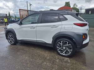 201 Hyundai Kona   Hybrid  Automatic - Image 3
