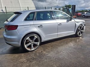 2015 Audi A3  Sportback TDI Very Light Damage - Image 3