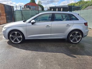 2015 Audi A3  Sportback TDI Very Light Damage - Image 2