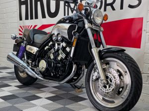 1993 Yamaha VMAX 1200 - Image 2