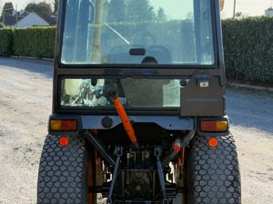 Kubota B2530 - Image 4