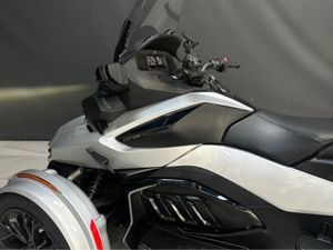 RT SPYDER 1330 TRICYCLE - Image 4