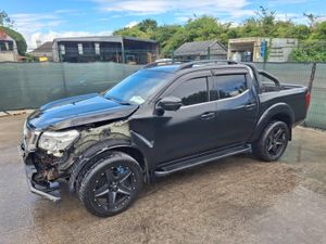 2018 Nissan Navara  Tekna  2.3 Diesel  Automatic - Image 2