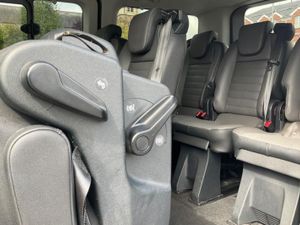 Ford Tourneo Custom L1  FWD 2.0 EcoBlue 130ps L/R - Image 4