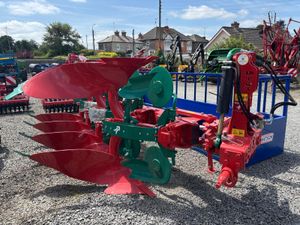 NEW Kverneland 5 Furrow Reversible Ploughs - Image 3