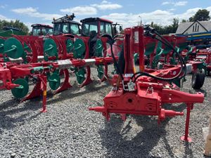 NEW Kverneland 5 Furrow Reversible Ploughs - Image 4