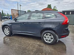 2017 Volvo XC60  Design  2.0 Diesel - Image 4