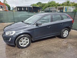 2017 Volvo XC60  Design  2.0 Diesel - Image 2