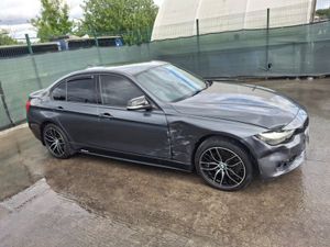 2014 BMW  318D  kitted  Light Damage - Image 2