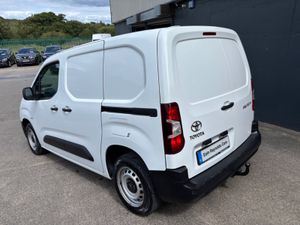 Toyota Proace City 1.5 GX SWB 650KG 3DR 1 OWNER VE - Image 4