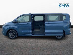 Ford Tourneo Custom 2.5 LWB Limited PHEV.. 9 Seate - Image 4