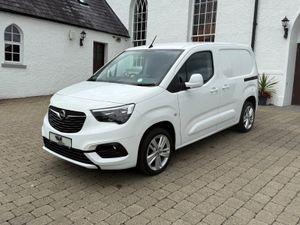 2022 (222reg) Opel Combo Sportive 100bhp - Image 2