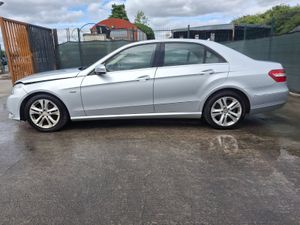 2012 Mercedes E220 CDI   Automatic - Image 2