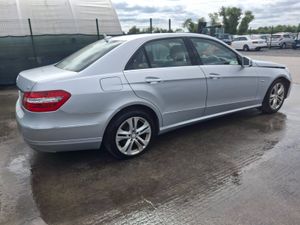 2012 Mercedes E220 CDI   Automatic - Image 3