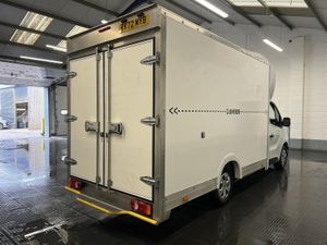 2022 Renault Trafic Luton Low Loader Van - Image 3