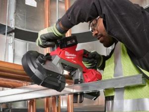 Milwaukee M18 Fuel Gen 2 127mm Deep Cut Bandsaw - Image 2
