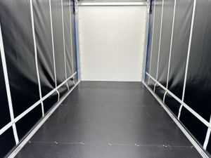 2021 Nissan Nv400 CurtainSider Van - Image 3