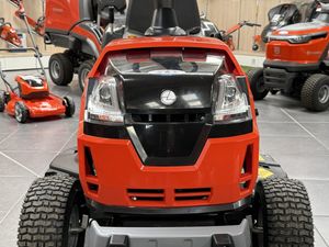 Oleo-Mac 18hp Ride On Lawnmower 40" Deck - Image 3