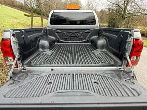 2018 Toyota Hilux PickUp Van - Image 2