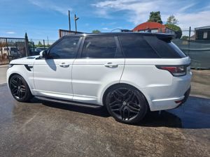 162 Range Rover Sport  3.0V6 HSE - Image 4