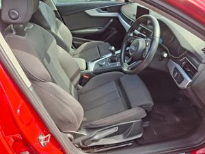 162 Audi A4  Ultra  2.0 Tdi . Drive away - Image 3
