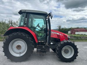 2014 Massey Ferguson 5611 - Image 4