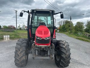 2014 Massey Ferguson 5611 - Image 2