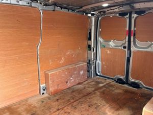 Ford Transit Custom 280 L1  FWD 2.0 EcoBlue 136ps - Image 4