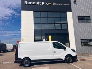 Renault Trafic FRIDGE VAN WITH PLUG IN OVERNIGHT - Image 4