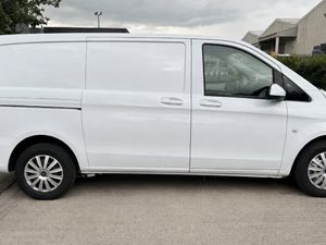 2022 Mercedes Vito 2.0 RWD 136Bhp - Image 3