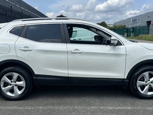 202 Nissan Qashqai 54,000Km High Spec - Image 3