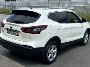 202 Nissan Qashqai 54,000Km High Spec - Image 4