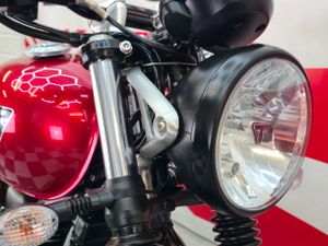 2024 Triumph Speedtwin 900 - Image 4