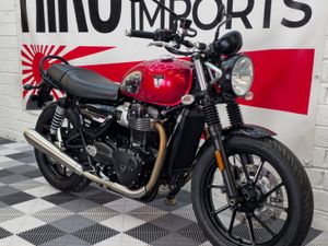 2024 Triumph Speedtwin 900 - Image 3