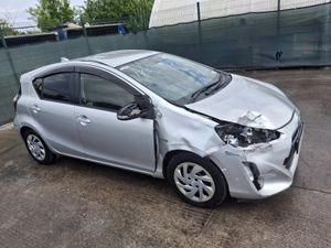 2015 Toyota Aqua  1.5 Hybrid  Automatic - Image 2