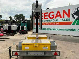 Bartco CCTV solar power tower platform / trailer.. - Image 3