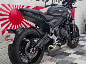 2023 Triumph Trident 660 - Image 3