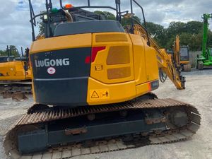 LiuGong 915FCR Zero Tail Swing Excavator – 2025 - Image 2