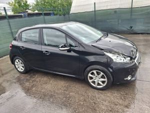 2015 Peugeot 208 1.4 Diesel - Image 2