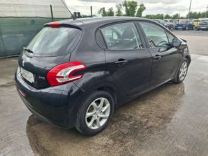 2015 Peugeot 208 1.4 Diesel - Image 3