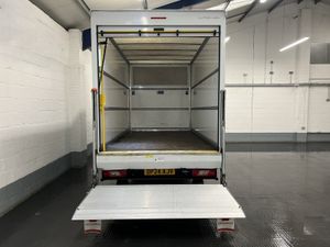 2024 Ford Transit Luton Box Van - Image 2