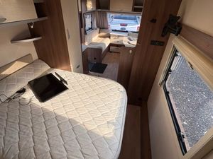 2019 Lunar Venus 570 4 Berth Island Bed Caravan - Image 4