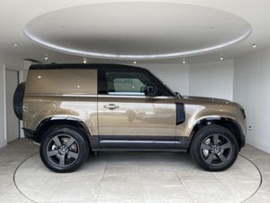 Land Rover Defender 90  3.0 D350  X-Dynamic HSE Au - Image 4
