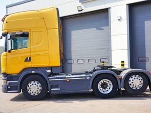 2017 SCANIA R520 6X2 TOP-LINE WITH REAR LIFT AXLE - Image 4