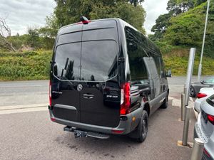 Mercedes-Benz Sprinter SELECT 190BHP AUTO 3.5ton t - Image 3