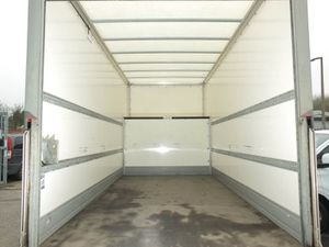 2022 Ford Transit Luton Box Van - Image 3