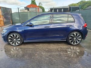 2018 Volkswagen Golf  R-line - Image 2