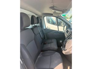 Nissan NV300 LWB 120 XE 1300 MY20 4DR - Image 2