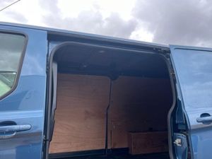 Ford Transit Custom 310 Sport AUTO L2 LWB FWD 2.0 - Image 4