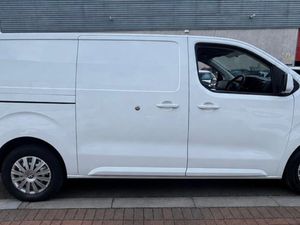 2022 Opel Vivaro Long Wheel Base - Image 3